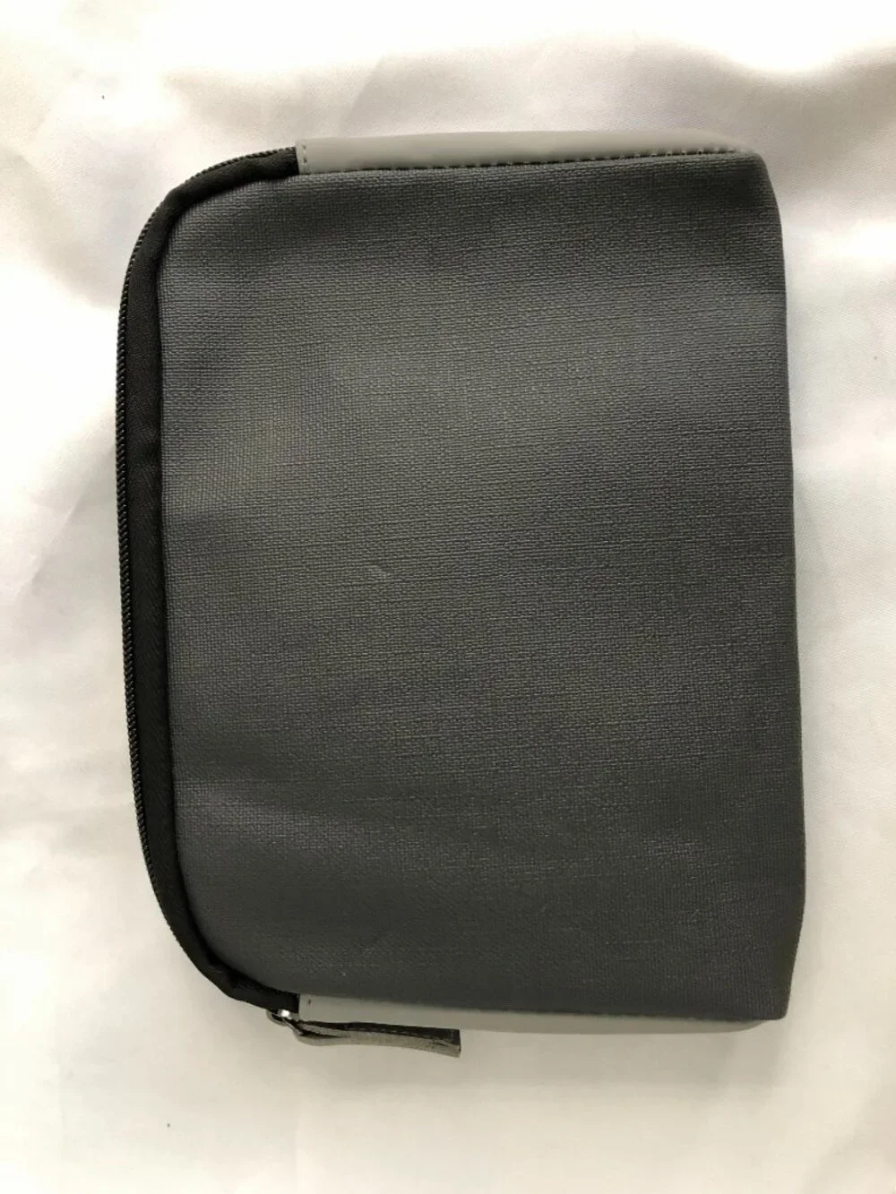 Tumi Small Travel Storage Bag Zipper Pouch Multifunctional Toiletry Bag